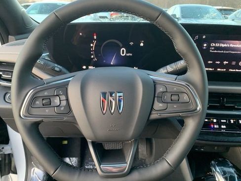 New 2026 Buick Envista Avenir image 15