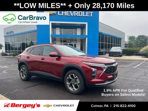Certified 2024 Chevrolet Trax LT FWD image 1