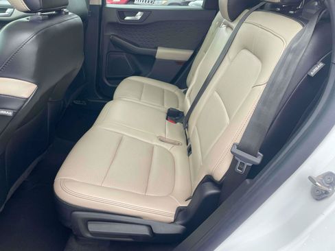 Used 2020 Ford Escape SEL FWD image 6