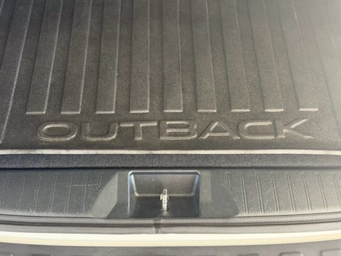 Used 2017 Subaru Outback 2.5i Touring w/ Popular Package #5A AWD/4WD image 23