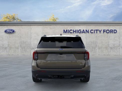 New 2026 Ford Explorer ST-Line w/ ST-Line Street Pack image 5