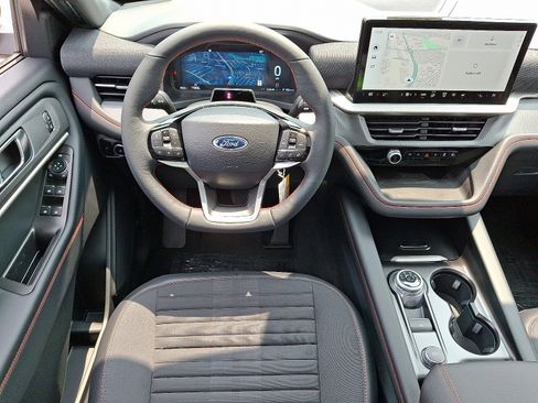 New 2025 Ford Explorer ST-Line image 8