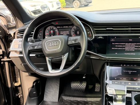 Used 2023 Audi Q7 2.0T Premium w/ Convenience Package AWD/4WD image 19