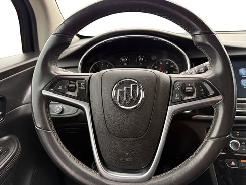 Used 2020 Buick Encore Preferred image 12