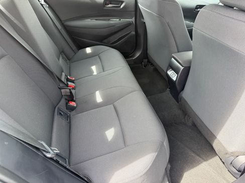Used 2025 Toyota Corolla LE FWD image 27