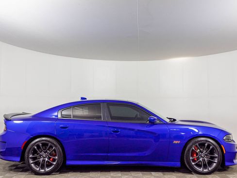 Used 2022 Dodge Charger Scat Pack RWD image 14