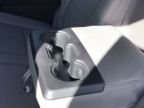 Used 2023 GMC Sierra 1500 SLT w/ SLT Premium Package image 13