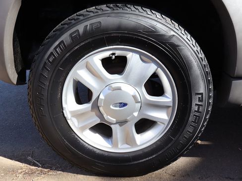 Used 2001 Ford Escape XLT image 39