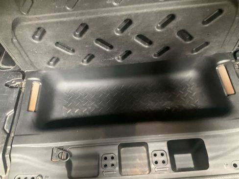 Used 2015 Jeep Wrangler Unlimited Sport image 24