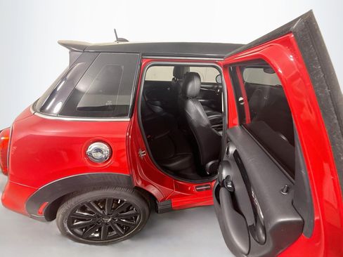 Used 2018 MINI Cooper S FWD image 27