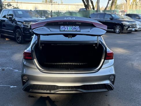 Used 2022 Kia Forte LXS image 18