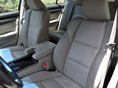 Used 2012 Acura TL FWD image 7