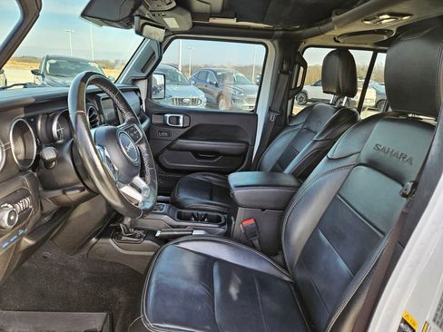 Used 2021 Jeep Wrangler Unlimited Sahara w/ Cold Weather Group image 23