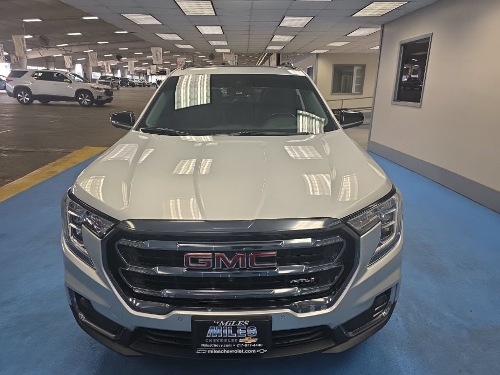 Certified 2022 GMC Terrain AT4 w/ Infotainment Package II AWD/4WD image 8
