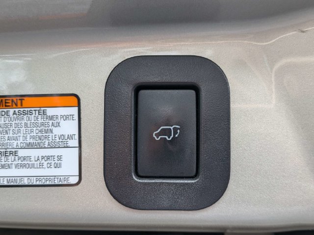 Used 2017 Toyota Sienna XLE FWD image 13