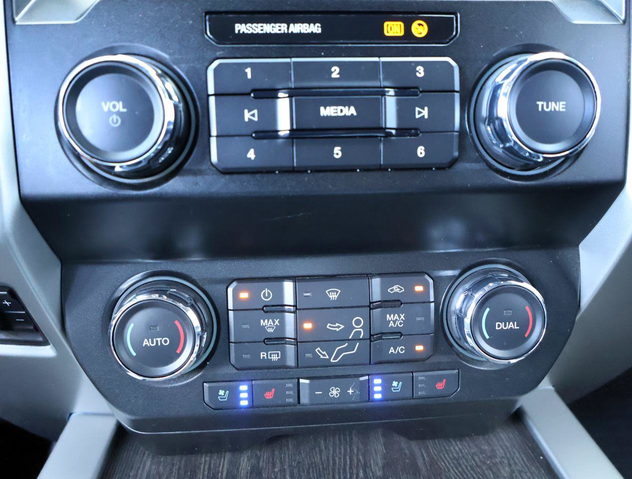 Used 2021 Ford F250 Lariat AWD/4WD image 45