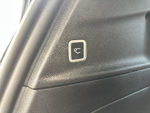 Used 2022 Chrysler Pacifica Pinnacle image 33