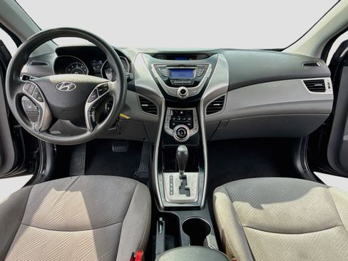 Used 2013 Hyundai Elantra GLS w/ Preferred Pkg FWD image 14