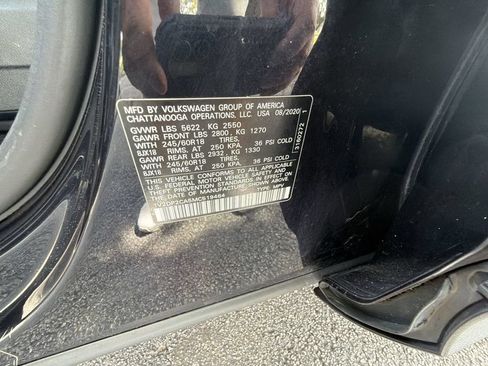 Used 2021 Volkswagen Atlas SE FWD image 24