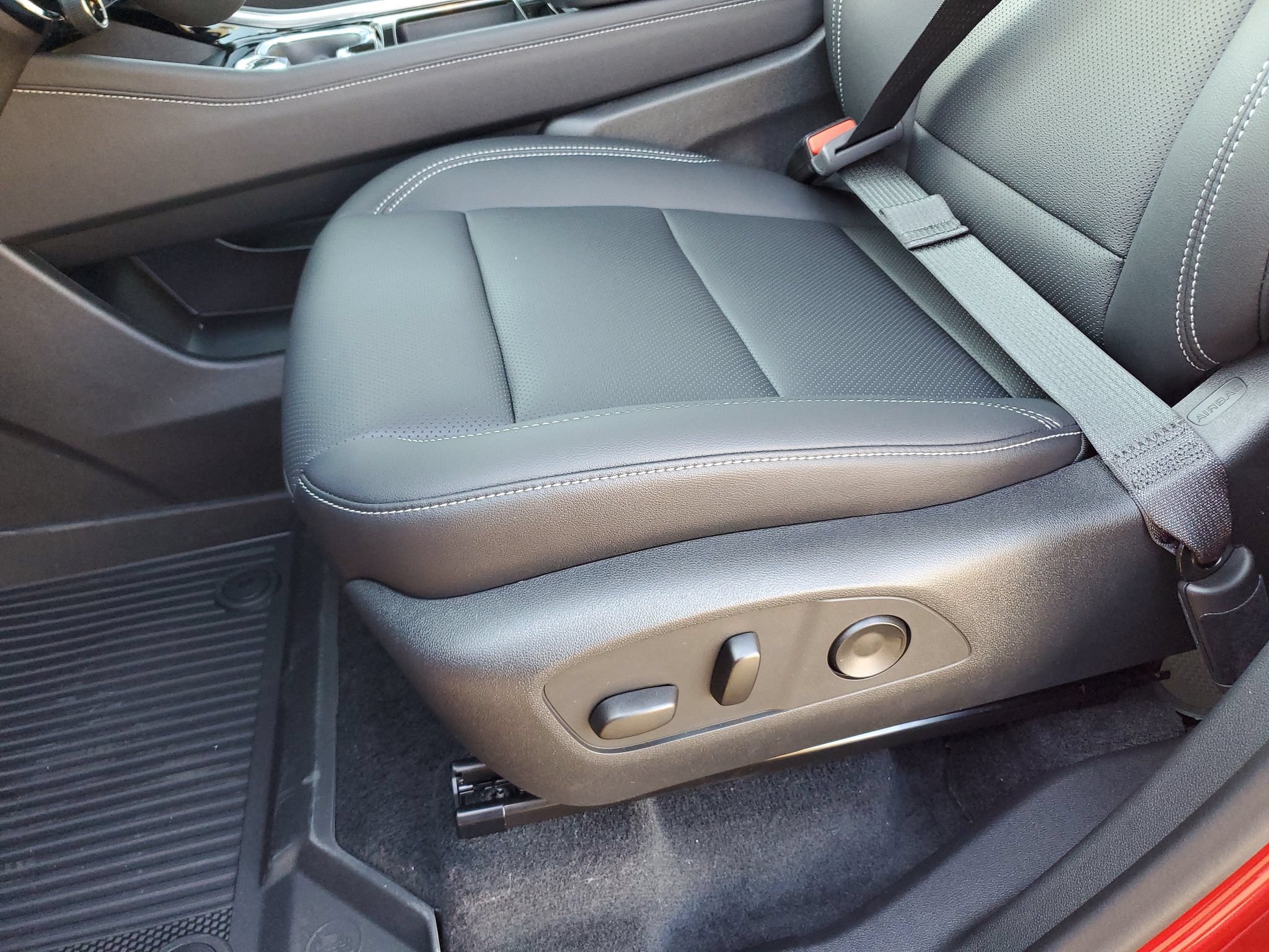 New 2027 Chevrolet Traverse LT w/ Enhanced Driving Package AWD/4WD image 16