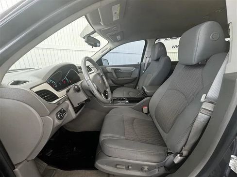 Used 2013 Chevrolet Traverse LT image 10