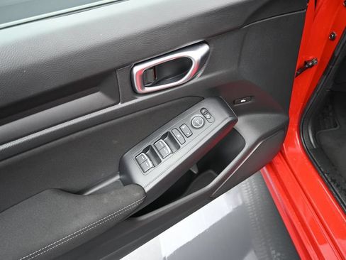 Used 2023 Honda Civic Sport image 16