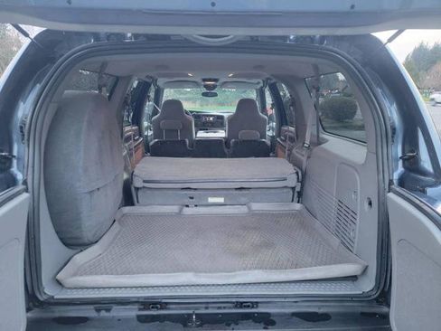 Used 2002 Ford Excursion XLT image 18