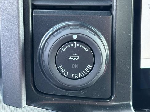 Certified 2025 Ford F150 Lariat w/ Equipment Group 501A Mid AWD/4WD image 21