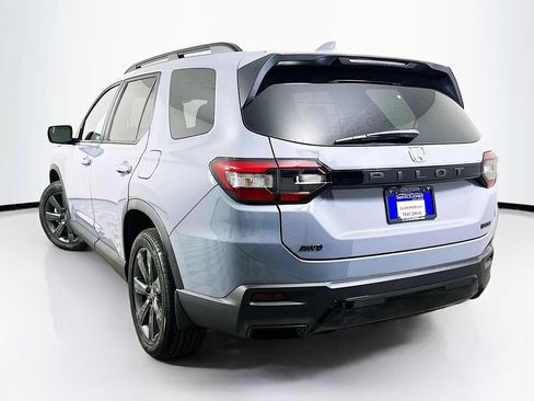 Used 2026 Honda Pilot Sport image 6