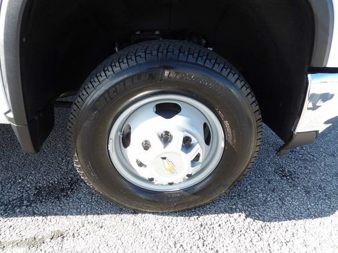 Used 2025 Chevrolet Silverado 3500 W/T w/ WT Convenience Package AWD/4WD image 63
