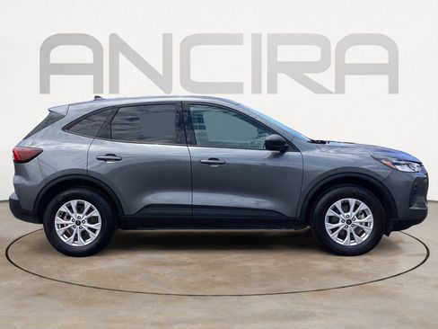 Used 2025 Ford Escape Active AWD/4WD image 15