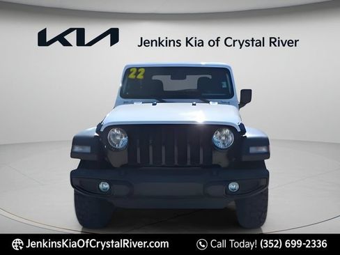 Used 2022 Jeep Wrangler Sport AWD/4WD image 16