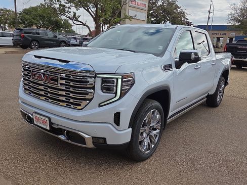 New 2026 GMC Sierra 1500 Denali w/ Denali Reserve Package AWD/4WD image 1