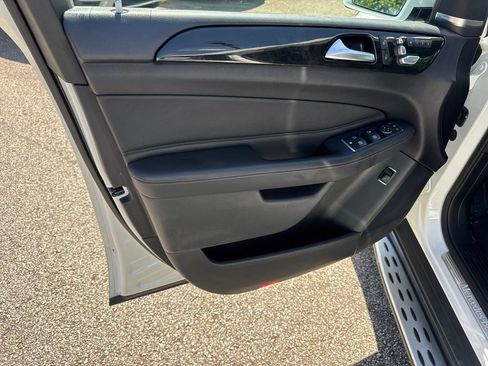Used 2019 Mercedes-Benz GLS 450 4MATIC w/ Premium 1 Package image 10