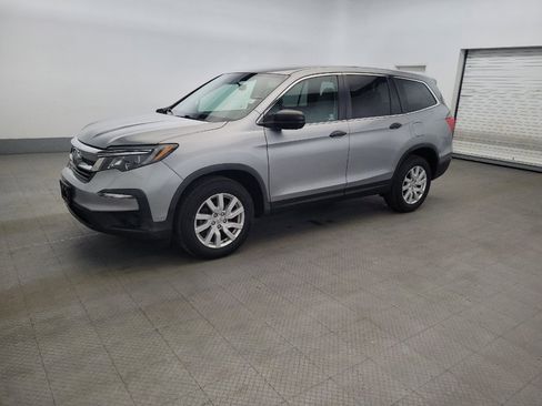 Used 2019 Honda Pilot LX image 2