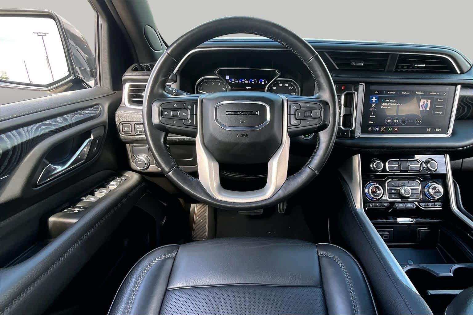 Used 2021 GMC Yukon Denali RWD image 6