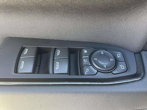 Used 2024 GMC Sierra 2500 AT4 w/ AT4 Premium Plus Package AWD/4WD image 17
