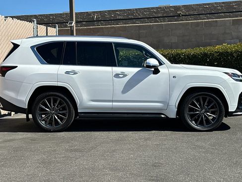Used 2024 Lexus LX 600 F Sport AWD/4WD image 3