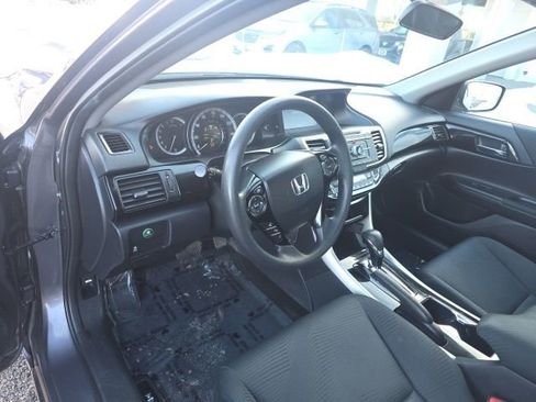 Used 2016 Honda Accord LX image 19