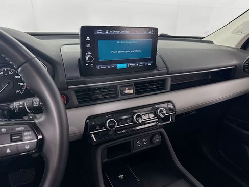 Certified 2023 Honda Pilot Touring image 16