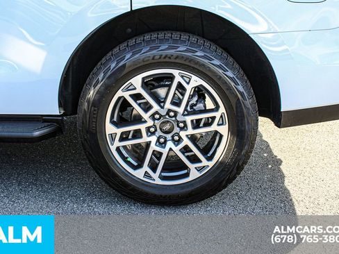 Used 2025 Ford Expedition Active AWD/4WD image 15