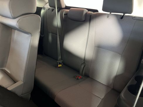 Used 2022 Toyota Highlander LE image 26