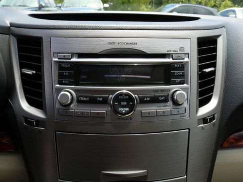 Used 2011 Subaru Legacy 2.5i Limited AWD/4WD image 28