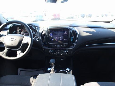 Used 2024 Chevrolet Traverse LT image 20