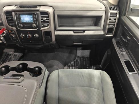 Used 2019 RAM 1500 ST w/ SXT Plus Group AWD/4WD image 21