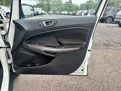 Used 2021 Ford EcoSport SE FWD image 14