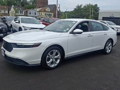 Certified 2023 Honda Accord LX image 3