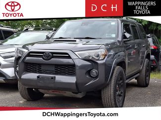 Used 2023 Toyota 4Runner SR5 Premium w/ Moonroof Package AWD/4WD video 1
