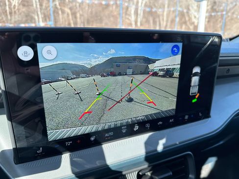 New 2025 Ford Maverick XLT w/ XLT Luxury Package image 19