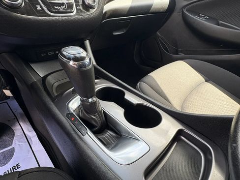 Used 2020 Chevrolet Malibu LS FWD image 15
